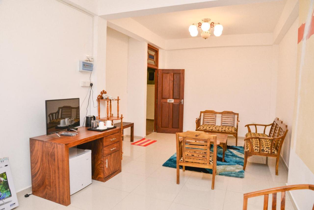 Centhara Beach Weligama Hotel Kültér fotó